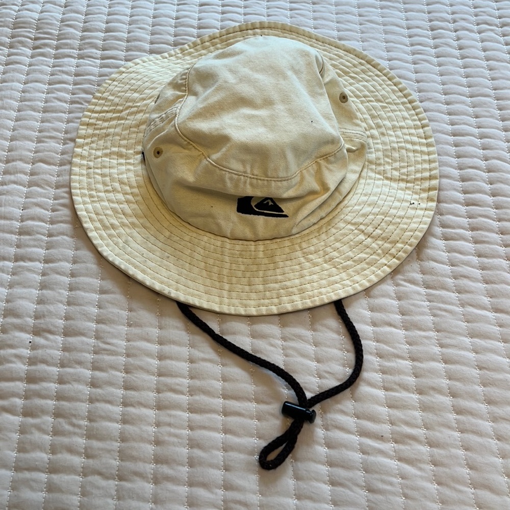 Khaki Quicksilver Bucket Hat